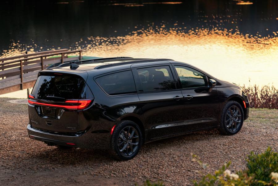  Chrysler Pacifica Limited S Appearance Package AWD (RU) 2020 года  (фото 5 из 70)